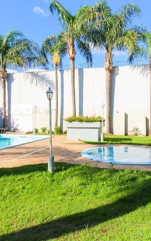 Casa de condomínio à venda com 88m², 2 quartos e 1 vaga Casa de condomínio à venda com 88m², 2 quartos e 1 vagaÁrea comum - Piscina