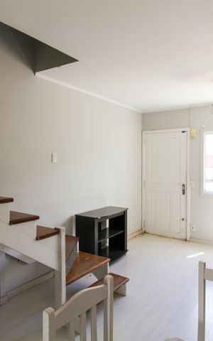 Casa de condomínio à venda com 88m², 2 quartos e 1 vaga Casa de condomínio à venda com 88m², 2 quartos e 1 vagaSala