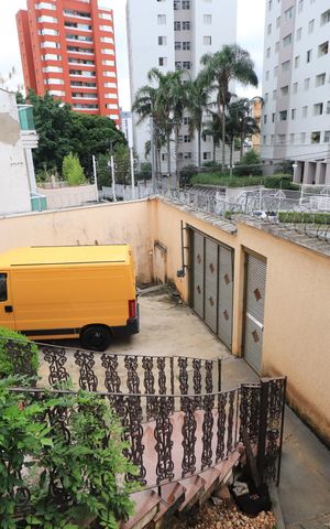Casa à venda com 660m², 3 quartos e 6 vagasEntrada
