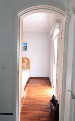 Casa à venda com 660m², 3 quartos e 6 vagasBanheiro da Suíte 1