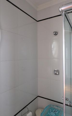 Casa à venda com 660m², 3 quartos e 6 vagasBanheiro da Suíte 1