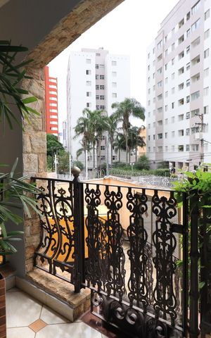 Casa à venda com 660m², 3 quartos e 6 vagasSacada