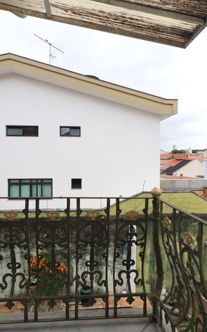 Casa à venda com 660m², 3 quartos e 6 vagasSacada 3