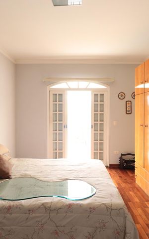 Casa à venda com 660m², 3 quartos e 6 vagasSuíte