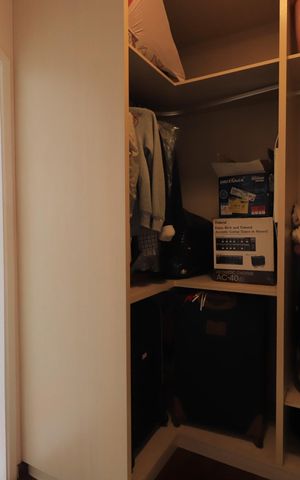 Casa à venda com 660m², 3 quartos e 6 vagasCloset da suíte 2