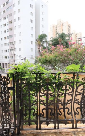 Casa à venda com 660m², 3 quartos e 6 vagasSacada