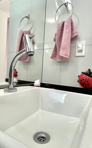 Apartamento à venda com 160m², 3 quartos e 1 vaga Apartamento à venda com 160m², 3 quartos e 1 vagaBanheiro