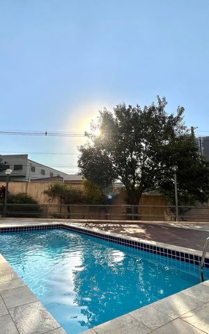 Apartamento à venda com 160m², 3 quartos e 1 vaga Apartamento à venda com 160m², 3 quartos e 1 vagaÁrea comum - Piscina