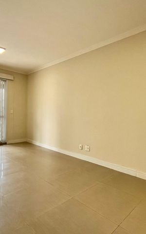 Apartamento para alugar com 101m², 2 quartos e 2 vagas Apartamento para alugar com 101m², 2 quartos e 2 vagasSala