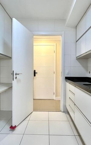 Apartamento para alugar com 101m², 2 quartos e 2 vagas Apartamento para alugar com 101m², 2 quartos e 2 vagasCozinha