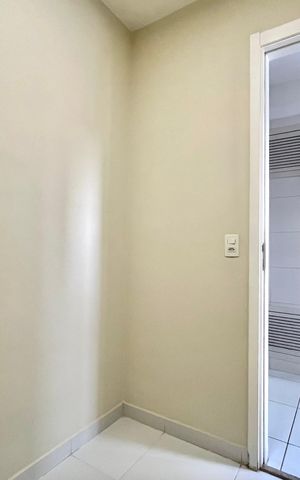 Apartamento para alugar com 101m², 2 quartos e 2 vagas Apartamento para alugar com 101m², 2 quartos e 2 vagasQuarto de Serviço