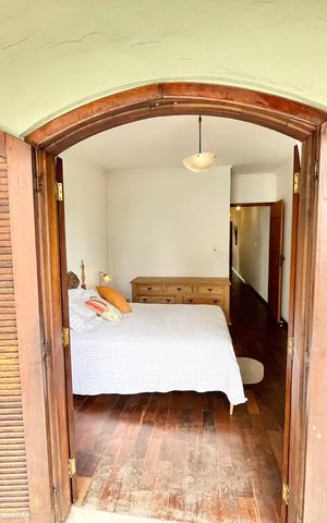 Casa à venda com 350m², 3 quartos e 6 vagas Casa à venda com 350m², 3 quartos e 6 vagasVaranda do Quarto