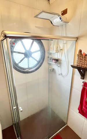 Casa à venda com 350m², 3 quartos e 6 vagas Casa à venda com 350m², 3 quartos e 6 vagasBanheiro Social