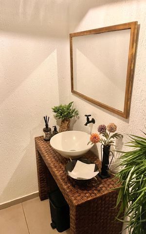 Casa à venda com 350m², 3 quartos e 6 vagas Casa à venda com 350m², 3 quartos e 6 vagasLavabo