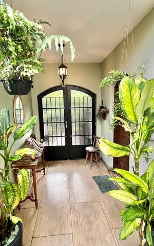 Casa à venda com 350m², 3 quartos e 6 vagas Casa à venda com 350m², 3 quartos e 6 vagasCorredor
