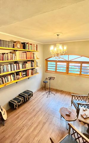 Casa à venda com 350m², 3 quartos e 6 vagas Casa à venda com 350m², 3 quartos e 6 vagasÁrea gourmet