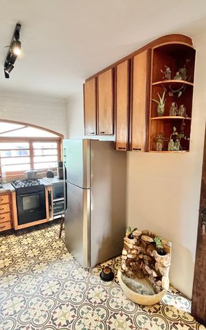 Casa à venda com 350m², 3 quartos e 6 vagas Casa à venda com 350m², 3 quartos e 6 vagasCozinha