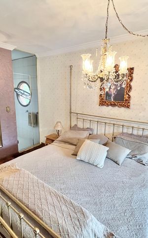 Casa à venda com 350m², 3 quartos e 6 vagas Casa à venda com 350m², 3 quartos e 6 vagasSuíte