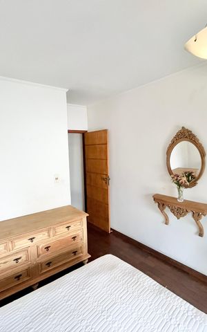 Casa à venda com 350m², 3 quartos e 6 vagas Casa à venda com 350m², 3 quartos e 6 vagasQuarto