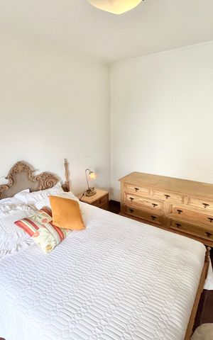 Casa à venda com 350m², 3 quartos e 6 vagas Casa à venda com 350m², 3 quartos e 6 vagasQuarto
