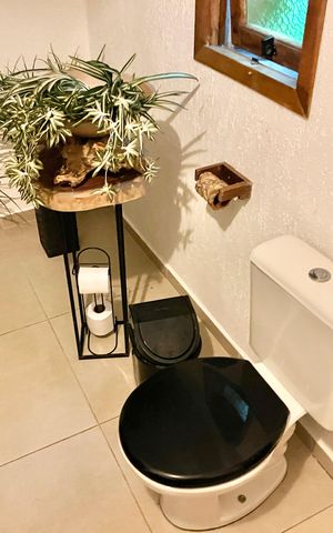 Casa à venda com 350m², 3 quartos e 6 vagas Casa à venda com 350m², 3 quartos e 6 vagasLavabo