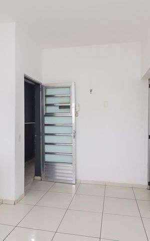 Casa à venda com 46m², 1 quarto e sem vagaSala