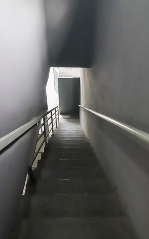 Casa à venda com 46m², 1 quarto e sem vagaEscada