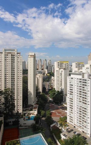 Apartamento à venda com 127m², 3 quartos e 2 vagas Apartamento à venda com 127m², 3 quartos e 2 vagasVista Quarto 2