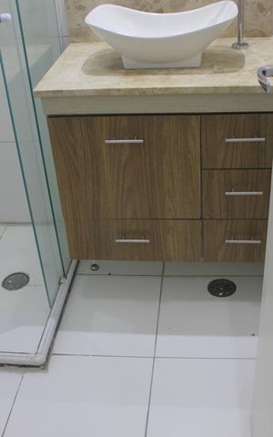 Apartamento à venda com 56m², 3 quartos e 1 vagaBanheiro da Suíte 