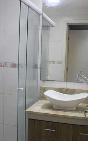 Apartamento à venda com 56m², 3 quartos e 1 vagaBanheiro da Suíte 
