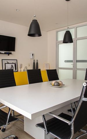 Apartamento à venda com 105m², 2 quartos e 2 vagasÁrea comum - Sala de Reunião