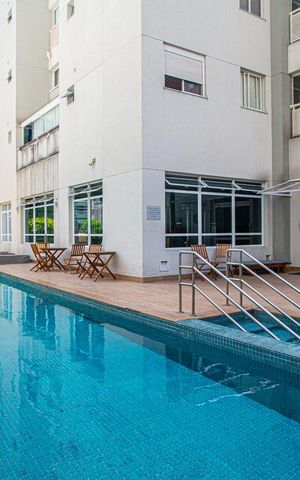 Apartamento à venda com 105m², 2 quartos e 2 vagasÁrea comum - Piscina