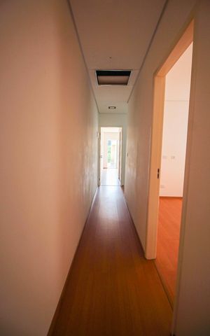 Casa à venda com 125m², 3 quartos e 1 vagaCorredor