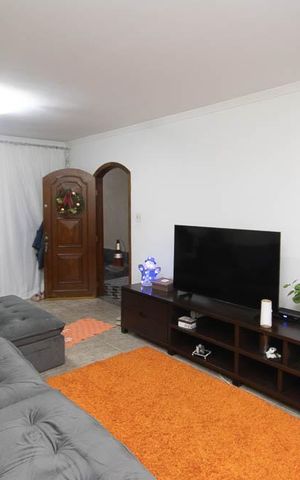 Casa à venda com 400m², 4 quartos e 6 vagas Casa à venda com 400m², 4 quartos e 6 vagasSala