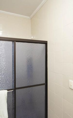 Casa à venda com 400m², 4 quartos e 6 vagas Casa à venda com 400m², 4 quartos e 6 vagasBanheiro da Suíte 3