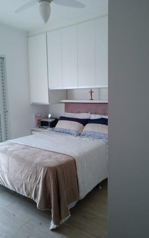 Casa à venda com 120m², 3 quartos e 3 vagas Casa à venda com 120m², 3 quartos e 3 vagasQuarto