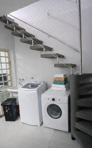 Casa à venda com 120m², 3 quartos e 3 vagas Casa à venda com 120m², 3 quartos e 3 vagasÁrea de serviço