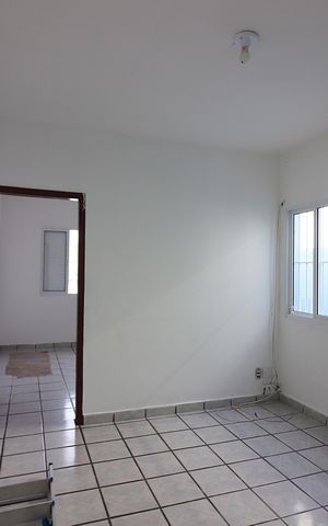Casa para alugar com 100m², 2 quartos e 1 vagaSala