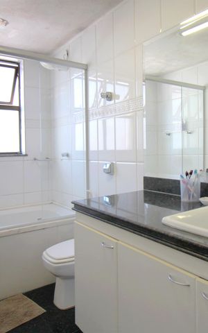 Apartamento para alugar com 140m², 4 quartos e 2 vagasBanheiro Social