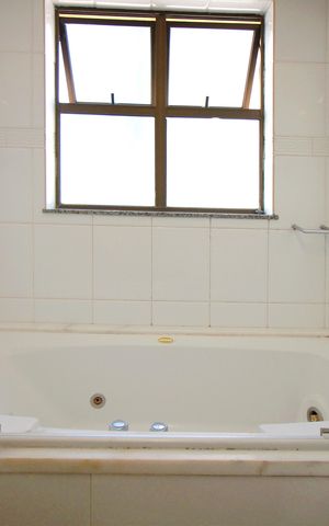 Apartamento para alugar com 140m², 4 quartos e 2 vagasBanheiro Social