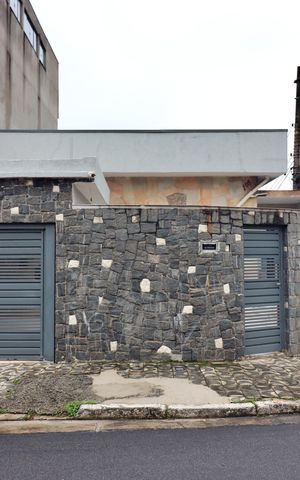 Casa para alugar com 146m², 3 quartos e 1 vagaFachada