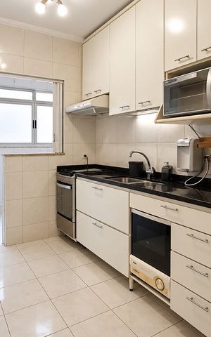 Apartamento à venda com 100m², 2 quartos e 1 vaga Apartamento à venda com 100m², 2 quartos e 1 vagaCozinha