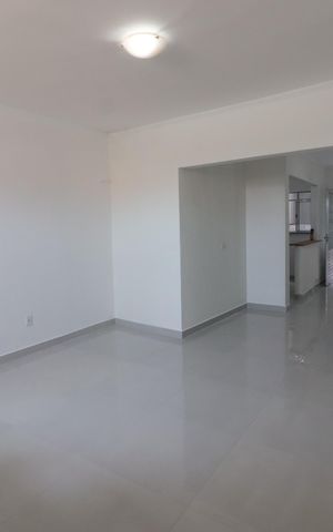 Casa para alugar com 250m², 2 quartos e 3 vagasSala