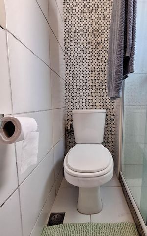 Apartamento à venda com 105m², 3 quartos e 1 vaga Apartamento à venda com 105m², 3 quartos e 1 vagaBanheiro Social