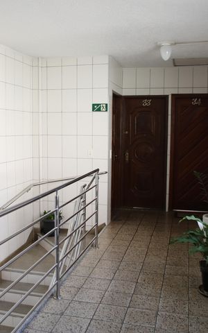 Apartamento à venda com 81m², 3 quartos e 1 vagaÁrea comum