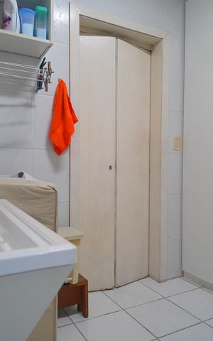 Casa à venda com 280m², 6 quartos e 2 vagasÁrea de Serviço