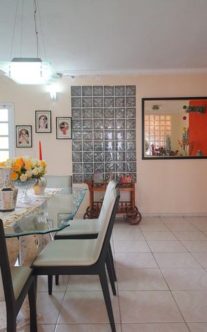 Casa à venda com 280m², 6 quartos e 2 vagasSala de Jantar