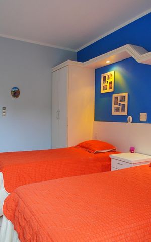 Casa à venda com 280m², 6 quartos e 2 vagasSuíte