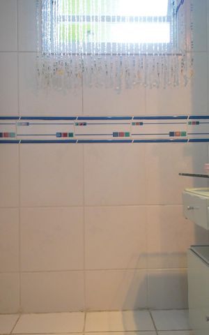 Casa à venda com 280m², 6 quartos e 2 vagasBanheiro da Suíte 2