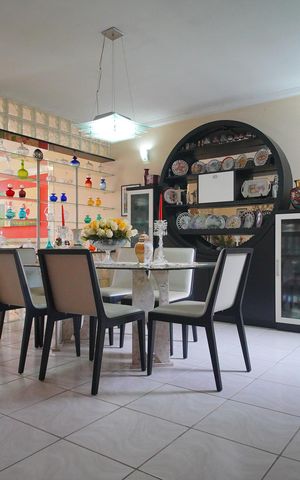 Casa à venda com 280m², 6 quartos e 2 vagasSala de Jantar